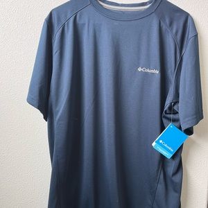 Mens Columbia tshirt NWTG